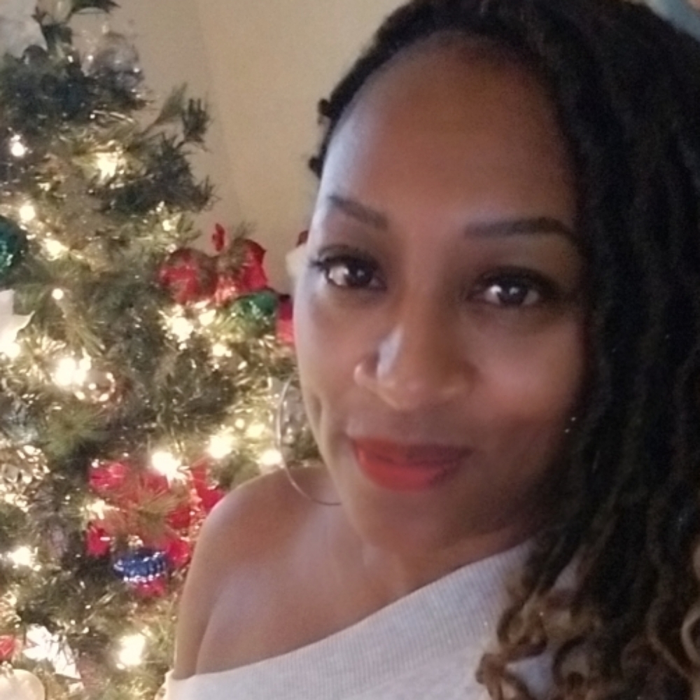 Meet your Posher, Kena